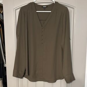 Express Green Long Sleeve Buttoned Blouse